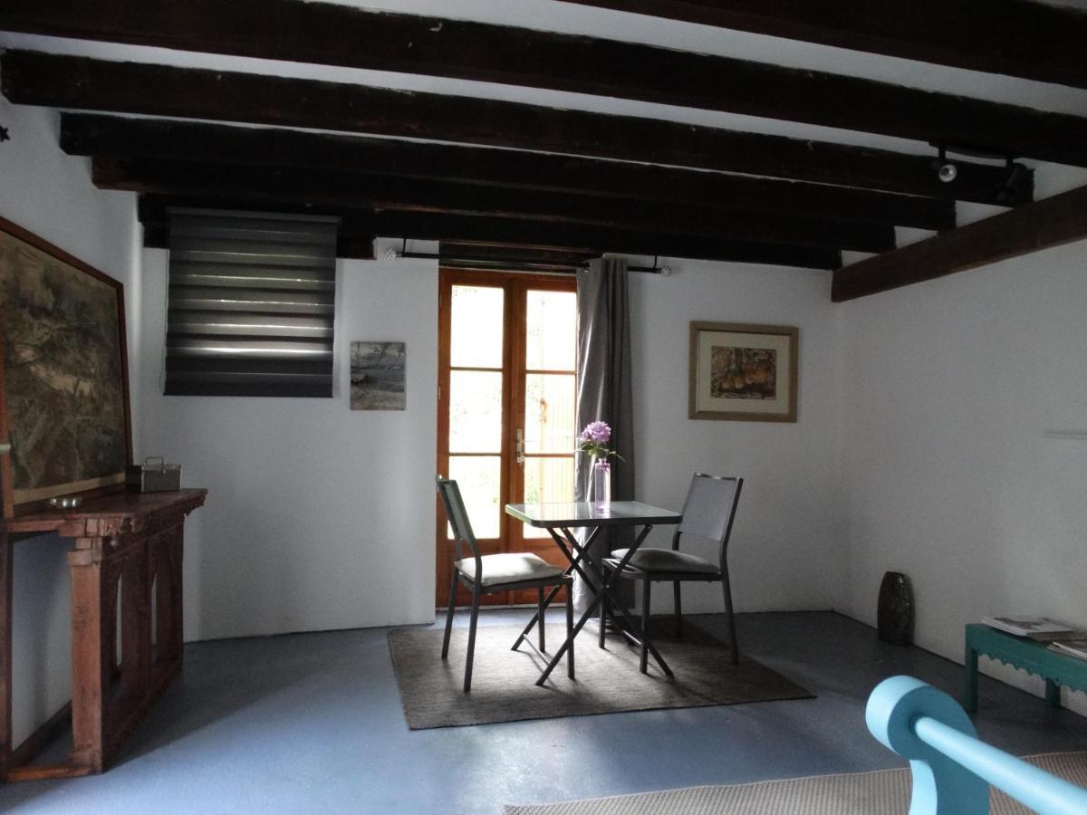 Le Grand Guillaume Maisonnette Independante Saint-Sornin-Lavolps 外观 照片